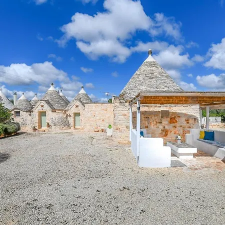 Vila Trullo Ulivo By Raro *
